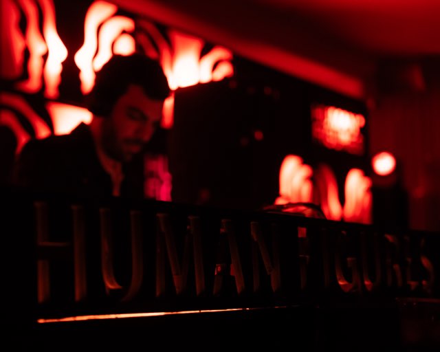 Human Figures Plus — Awadly